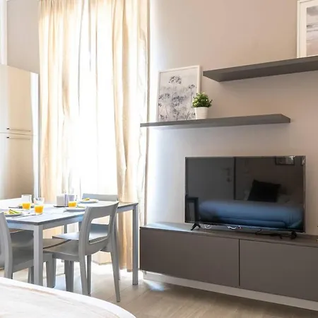 Easylife - Accogliente Residenza A Due Passi Dal Duomo Apartment